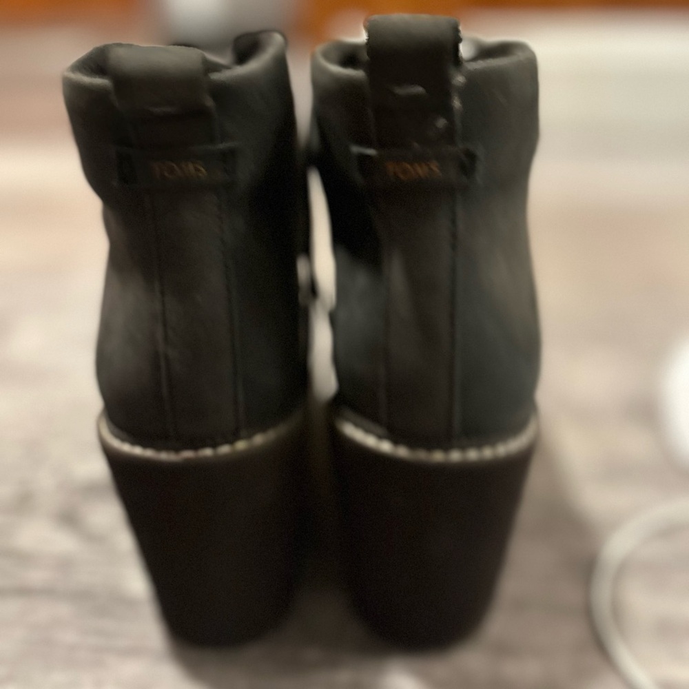 Toms Charcoal Grey Wedge Ankle Booties with Lace-Up Design - Picture 4 of 4